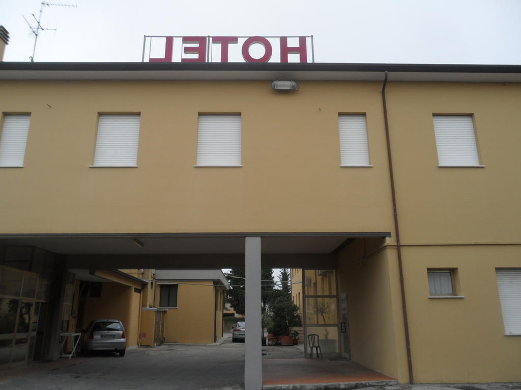 Autostop Duardi Hotel Bertinoro Buitenkant foto